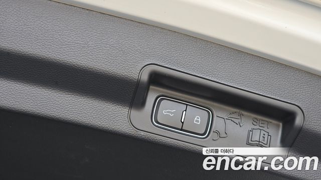 Ford Explorer 2022 — photo 23