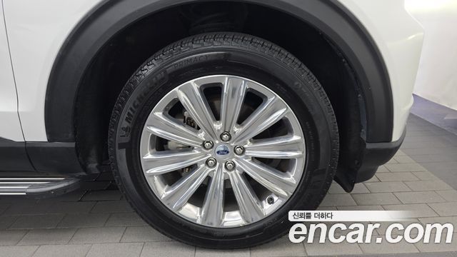 Ford Explorer 2022 — photo 7
