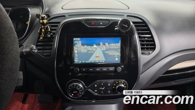 Renault Korea QM3 2015 — photo 22