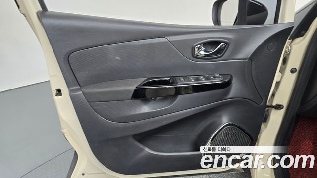 Renault Korea QM3 2015 — photo 14