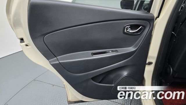 Renault Korea QM3 2015 — photo 15
