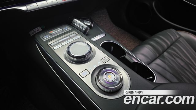 Genesis GV70 2021 — photo 9