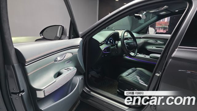 Genesis GV70 2021 — photo 10