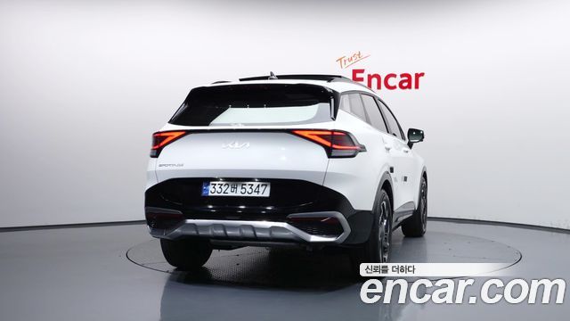 Kia Sportage 2023 — photo 4
