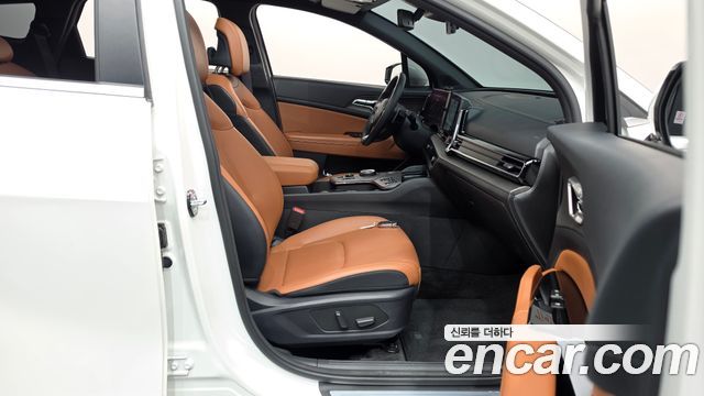 Kia Sportage 2023 — photo 11