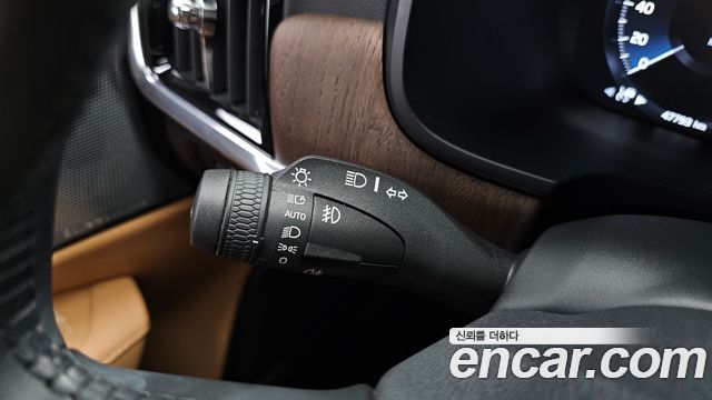 Volvo S90 2021 — photo 31