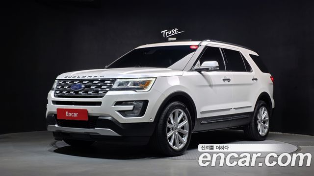 Ford Explorer 2016 — photo 1