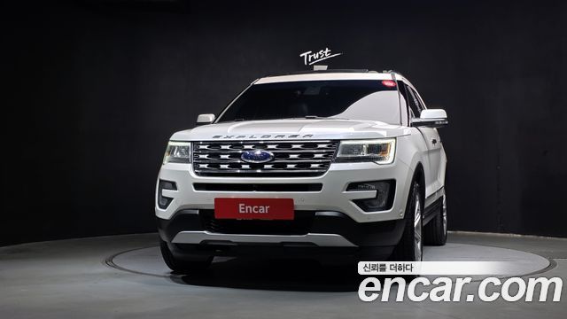 Ford Explorer 2016 — photo 3