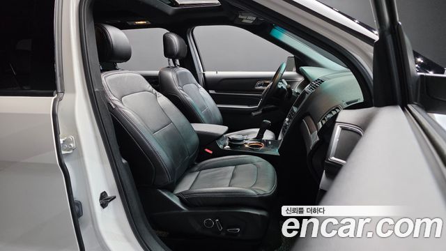 Ford Explorer 2016 — photo 11