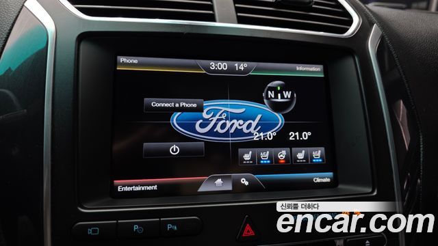 Ford Explorer 2016 — photo 17