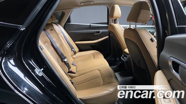 Hyundai Sonata 2020 — photo 17