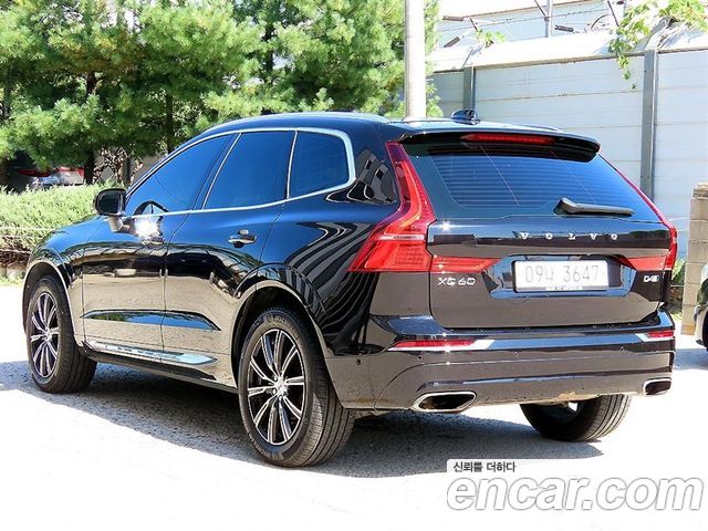 Volvo XC60 2018 — photo 3