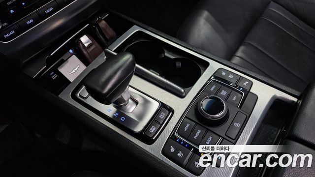 Genesis G80 2017 — photo 9