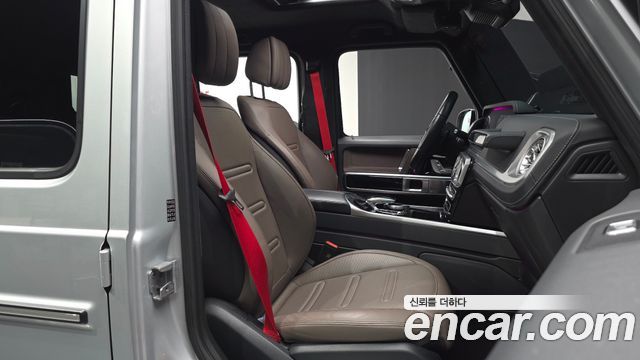 Mercedes-Benz G-Class 2023 — photo 17
