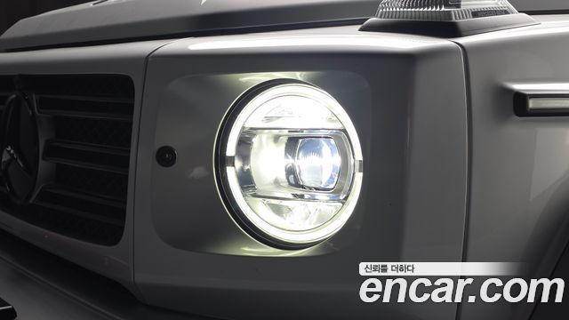 Mercedes-Benz G-Class 2023 — photo 8