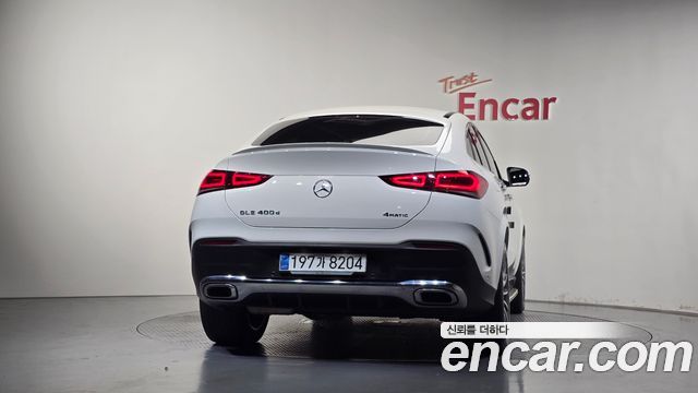 Mercedes-Benz GLE-Class 2023 — photo 4