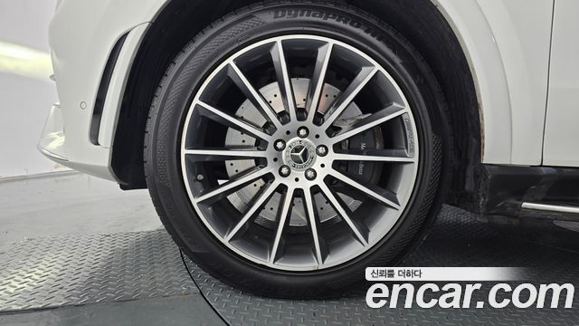 Mercedes-Benz GLE-Class 2023 — photo 5