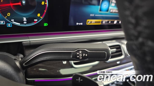Mercedes-Benz GLE-Class 2023 — photo 12