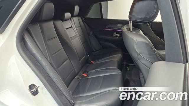 Mercedes-Benz GLE-Class 2023 — photo 17