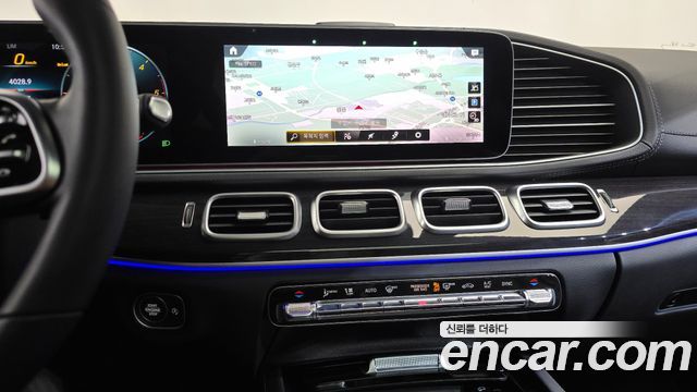 Mercedes-Benz GLE-Class 2023 — photo 18