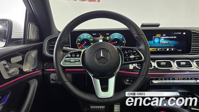 Mercedes-Benz GLE-Class 2023 — photo 19