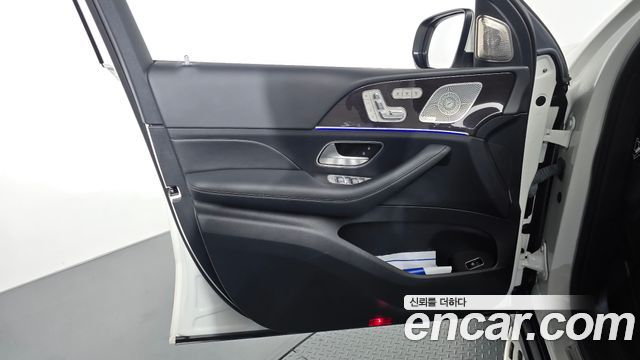 Mercedes-Benz GLE-Class 2023 — photo 14