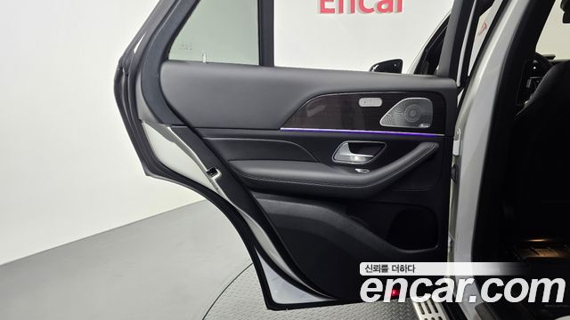 Mercedes-Benz GLE-Class 2023 — photo 15