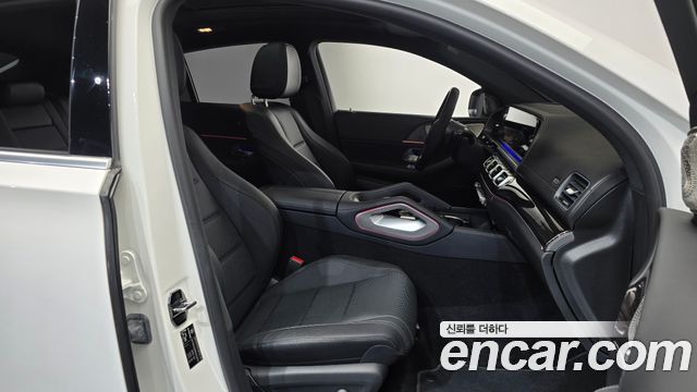 Mercedes-Benz GLE-Class 2023 — photo 16