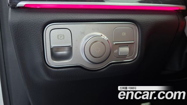 Mercedes-Benz GLE-Class 2023 — photo 28