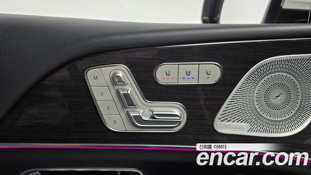 Mercedes-Benz GLE-Class 2023 — photo 33