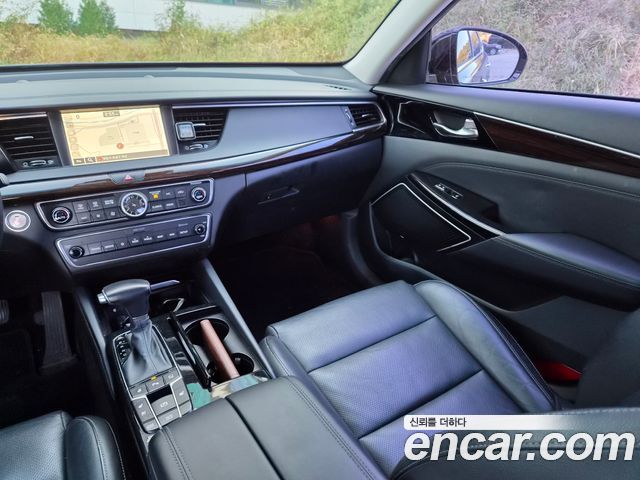Kia K7 2019 — photo 10