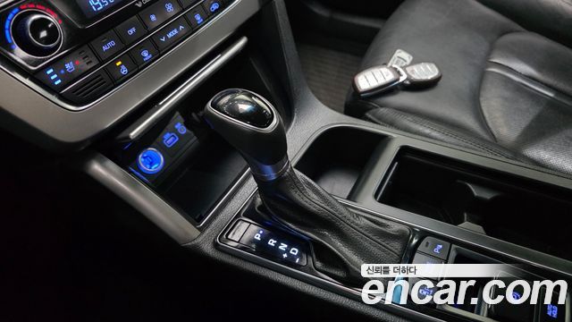 Hyundai Sonata 2017 — photo 12
