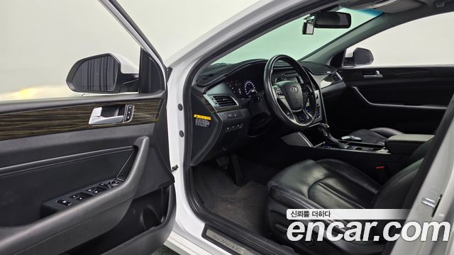 Hyundai Sonata 2017 — photo 17