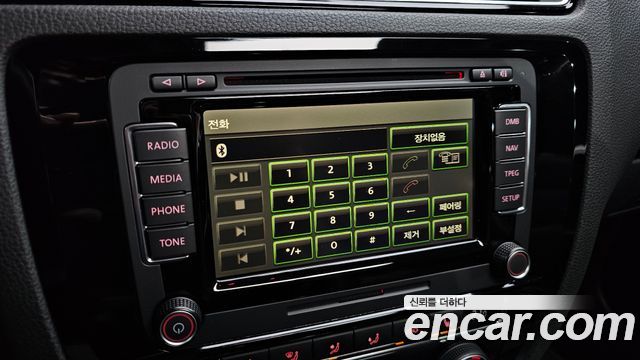 Volkswagen Jetta 2015 — photo 16