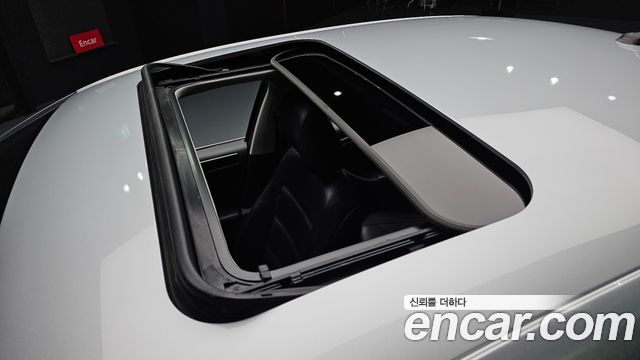 Volkswagen Jetta 2015 — photo 19