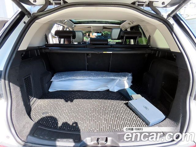 Land Rover Discovery Sport 2020 — photo 18