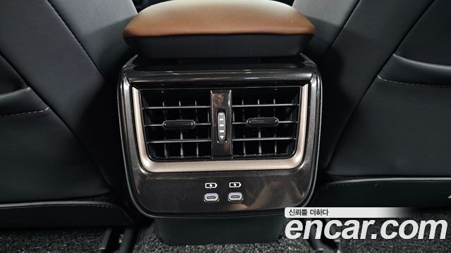 Toyota Crown 2025 — photo 31