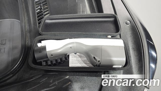 Kia EV9 2024 — photo 37