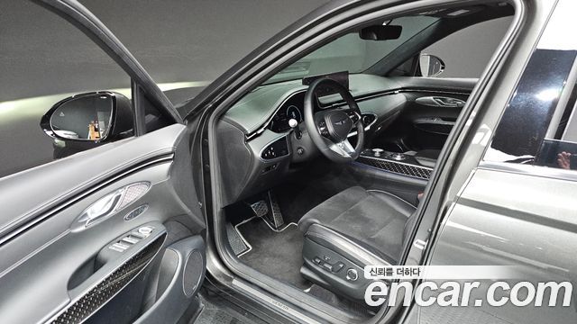Genesis GV70 2023 — photo 13