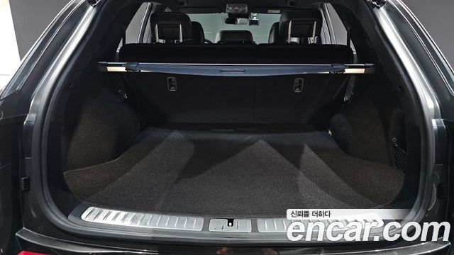 Genesis GV70 2023 — photo 36