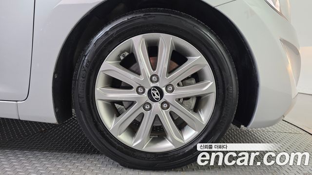 Hyundai AVANTE 2015 — photo 5