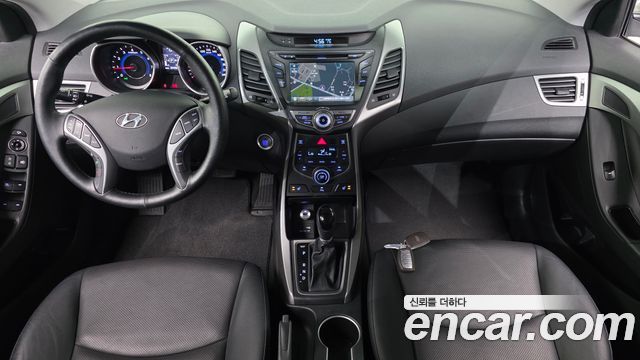 Hyundai AVANTE 2015 — photo 10