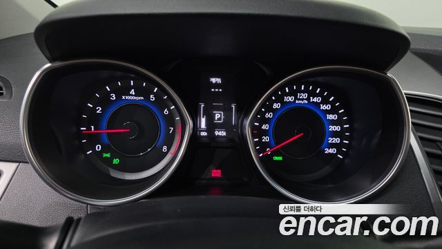 Hyundai AVANTE 2015 — photo 11