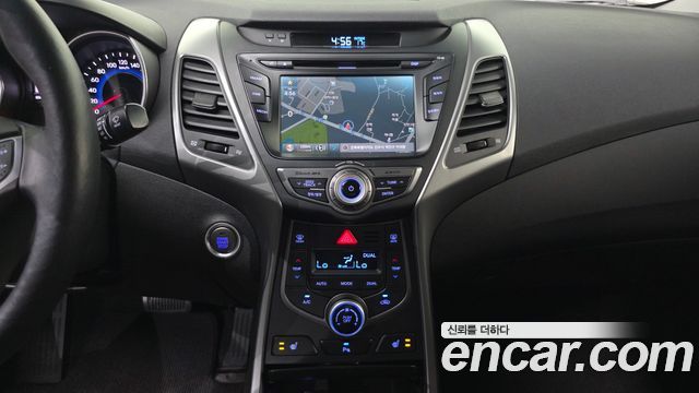 Hyundai AVANTE 2015 — photo 20
