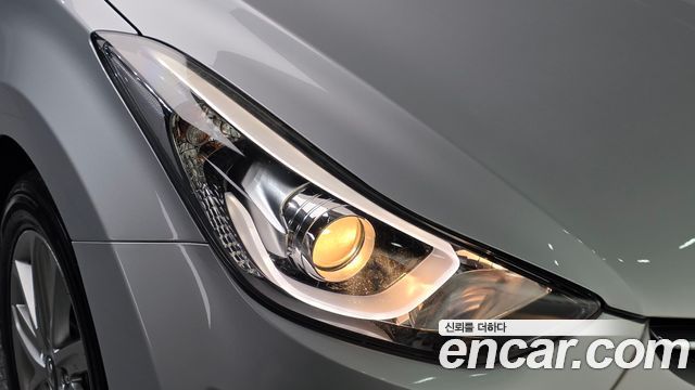 Hyundai AVANTE 2015 — photo 8