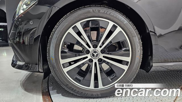 Mercedes-Benz E-Class 2021 — photo 5