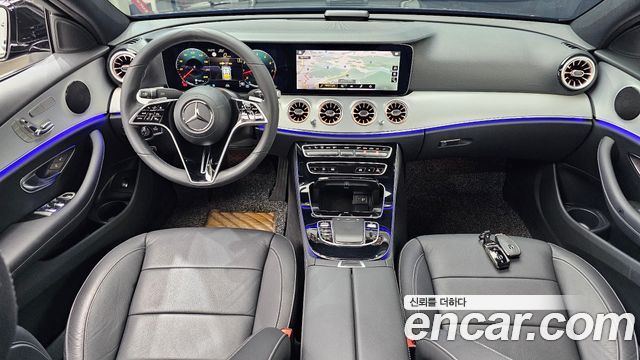 Mercedes-Benz E-Class 2021 — photo 10