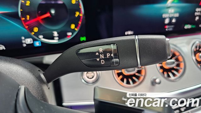 Mercedes-Benz E-Class 2021 — photo 12