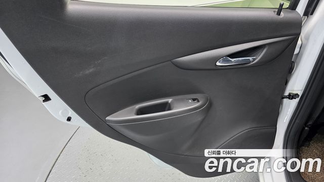Chevrolet Korea Spark 2018 — photo 15