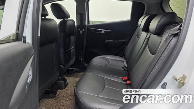 Chevrolet Korea Spark 2018 — photo 16